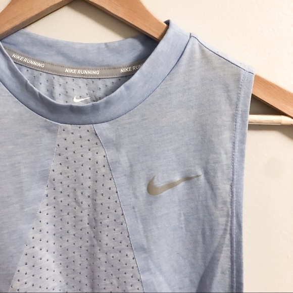 3/$20 | Nike High-Neck Tank - Picture 7 of 9